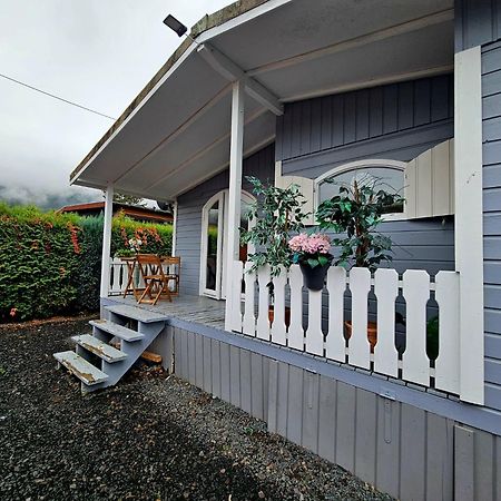 Hotel Tiny House Mehring à Mehring  Extérieur photo